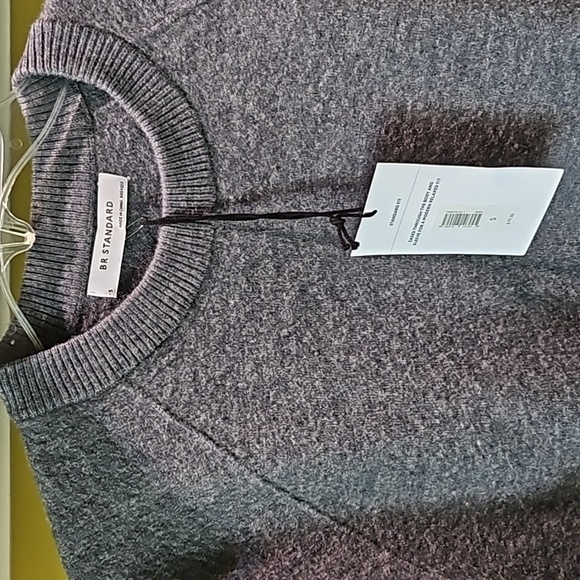NWT Men's Small Heather Gray Sweater BR Standard - Picture 3 of 6